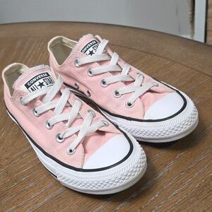 Converse Women's Pink Canvas Sneakers 5.5